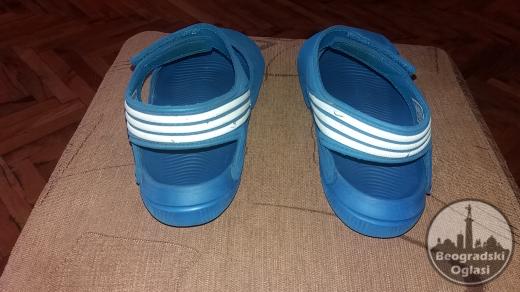 Original Adidas decije sandale 33