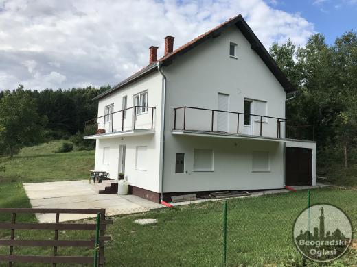 Prodajem kucu u Vrdniku
