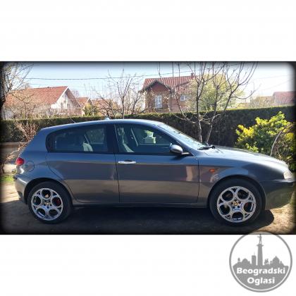 Alfa Romeo 147