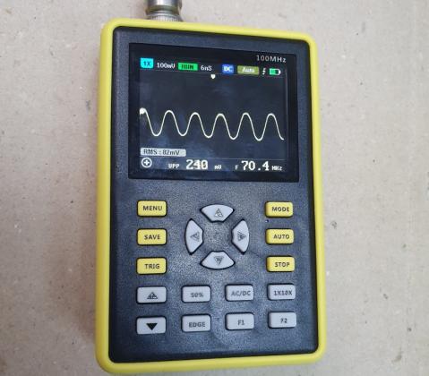 osciloskop 100MHz novo