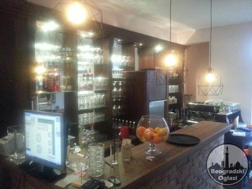 Caffe pizzeria u radu
