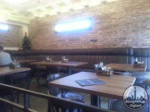 Caffe pizzeria u radu