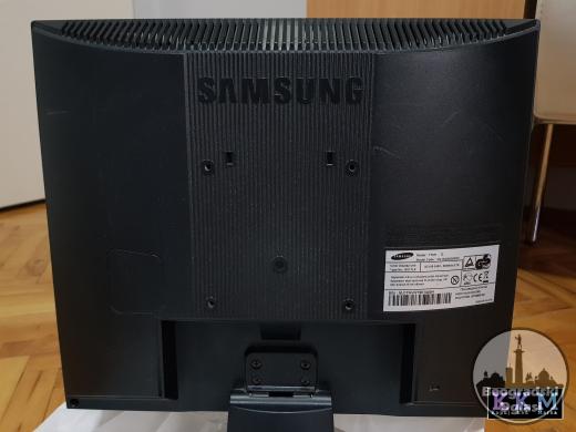 Samsung SyncMaster 710N Monitor