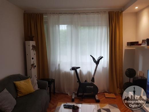 Izdajemo stan, 68m2, Dedinje