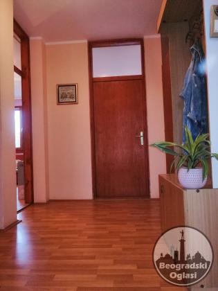 Dvosoban stan, 60m2 na prodaju