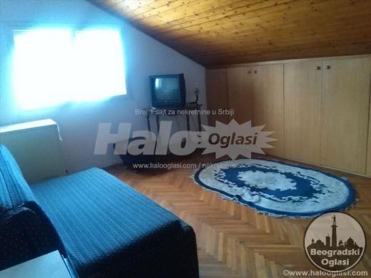 Povoljno izdajem namešten stan u Žarkovu