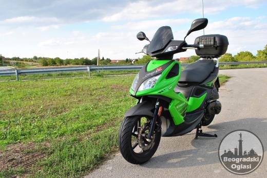 KYMCO Super 8, 125 kubika, 7kw , četvorotaktni skuter – FUL STANJE !