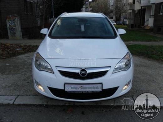 OPEL ASTRA J 1.7 CDTI 2011.god
