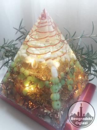 OEGONIT svetleca piramida