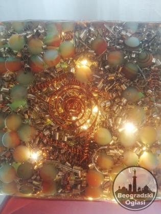 OEGONIT svetleca piramida