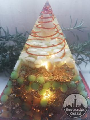 OEGONIT svetleca piramida