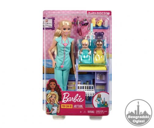 Barbi set doktor pedijatar sa bebama i opremom. Original Barbie Mattel . Novo , Neotpakovano.