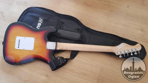 Električna GITARA