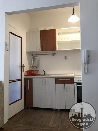 VLASNIK IZDAJE STAN, 26m2, centar Beograda, Kn Ljubice, Stari Grad