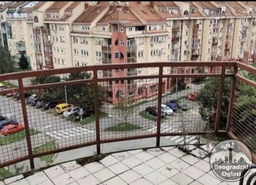Na prodaju 3,5 soban stan od 93m2 ( Novi Beograd