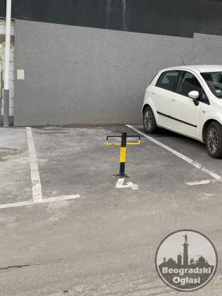 Izdajem nov stan u Mirijevu sa parking mestom