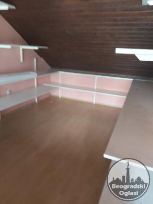 Lokal 64m2 Banovo brdo