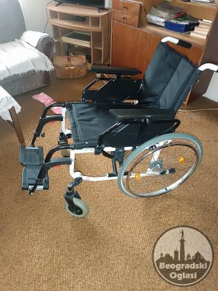 Očuvana  Invalidska kolica, kao nova,  na prodaju