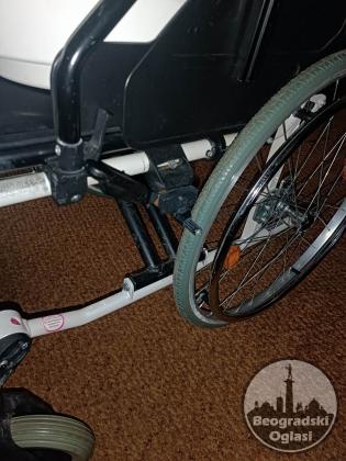Očuvana  Invalidska kolica, kao nova,  na prodaju