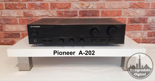 Pioneer A-202