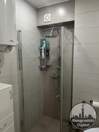 Prodaje se LUX stan u centru Zemuna