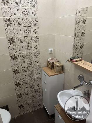 Prodaje se LUX stan u centru Zemuna