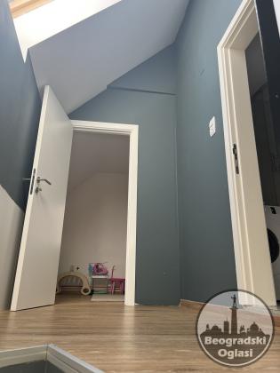 Prodaje se LUX stan u centru Zemuna