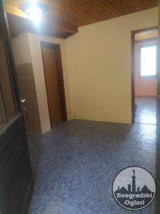 Sutomore, vertikala kuće