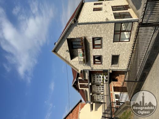 Poslovno-stambeni kompleks u Kraljevu (Konarevo) 690m2