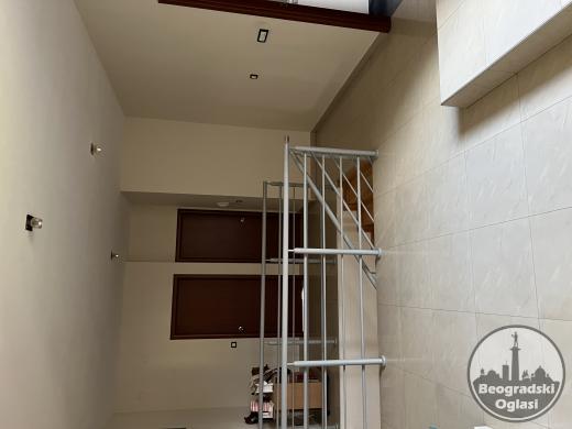 Poslovno-stambeni kompleks u Kraljevu (Konarevo) 690m2