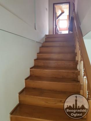Prodaje se stan u potkrovlju 65m2-Pancevo
