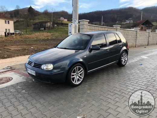 GOLF 4