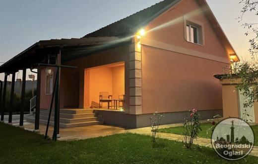 Prodaje se kuća u Prijevoru - Čačak