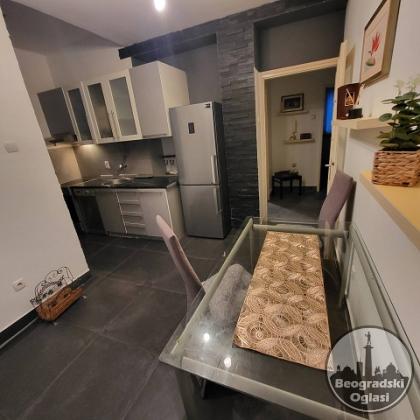 Idavanje stana.Dedinje.67m2