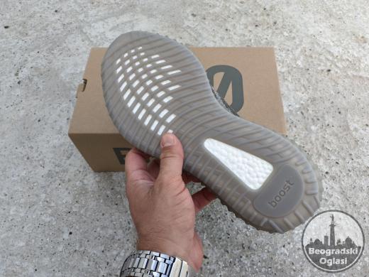 Adidas Yeezy Boost 350 V2 Beluga