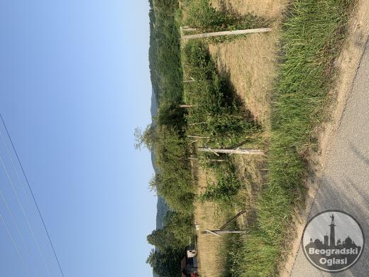Guca okolina, leg. kuca od oko 200m2 i 30 ari placa