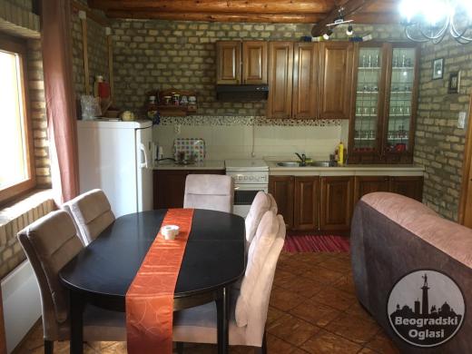 Vikendica za odmor i druzenje sa prirodom