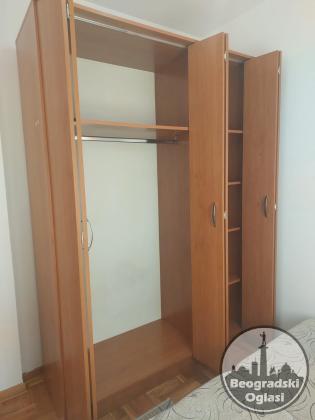 Izdajem nameštenu garsonjeru u Mirijevu