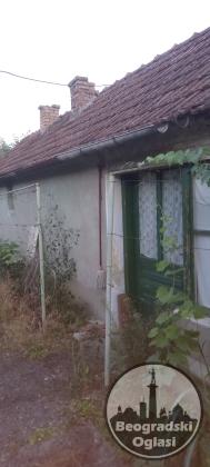 Prodajem kucu u Perlezu-Zrenjanin