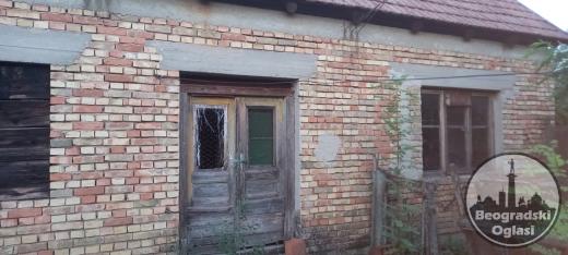 Prodajem kucu u Perlezu-Zrenjanin