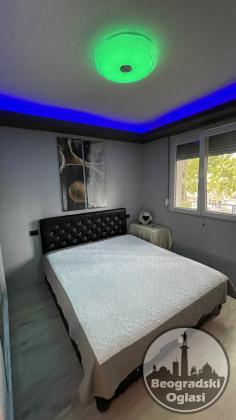 Prodajem LUX stan 36+6m2 Karaburma,uknjizen