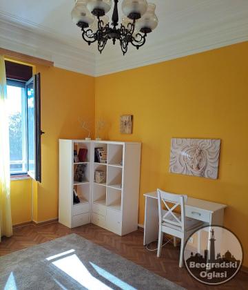 Top! Dedinje unikatni četvorosoban namešten 125kv duplex
