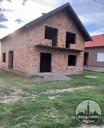 Prodajem kucu u Šuljmu-Sremska Mitrovica