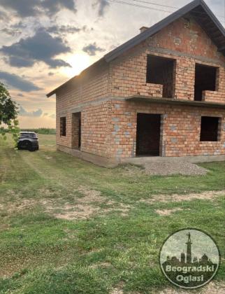 Prodajem kucu u Šuljmu-Sremska Mitrovica