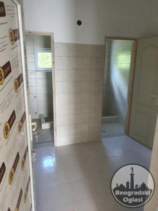 Izdajem poslovni prostor Smederevo-Vodanj