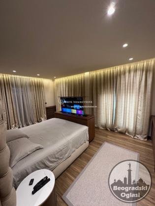 Izdavanje PENTHOUSE Vracar, petosoban, 4 garazna mesta, novogradnja