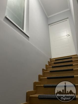 Kuca u Vincima na obali Dunava kod Golubca