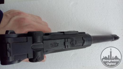 Luger P08 pistolj iz 1914 god.
