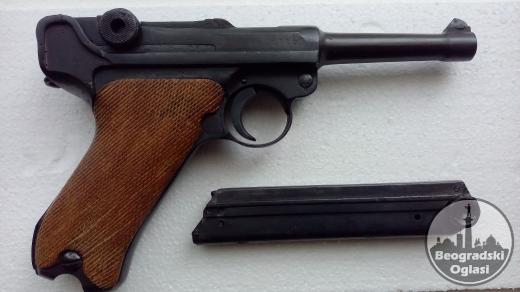 Luger P08 pistolj iz 1914 god.