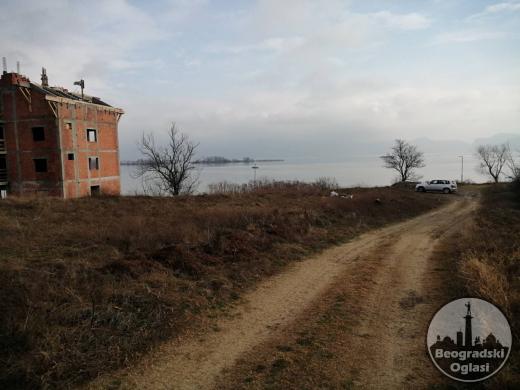 Prodaja PLACA na obali Dunava kod Golubca